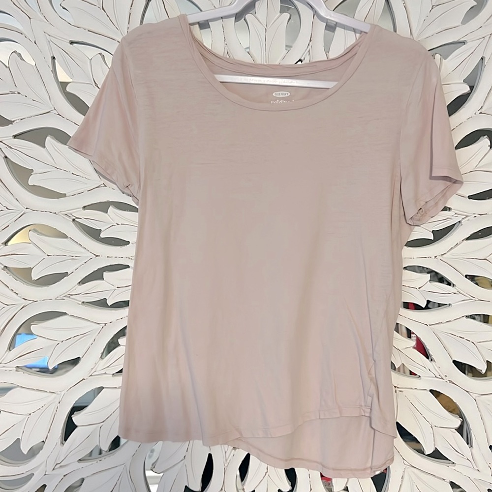 🌸💗🎀Old Navy Relaxed Tee